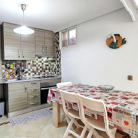 Affittacamere Planta Baja Con Piscina Privada Orihuela